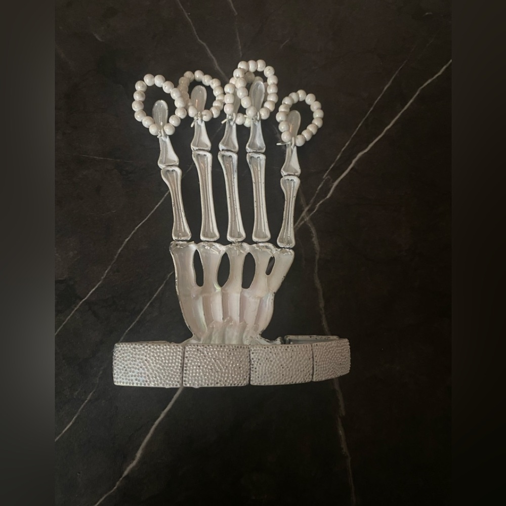 Metal Skeleton Hand Bracelet & Rings - Picture 2 of 5